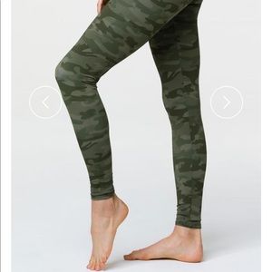 Onzie High Rise Camo Legging
